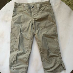 womens size 0 patagonia khaki capris new without tags